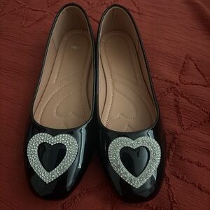 GB Girls Black Dress Shoes with Glitter Heart